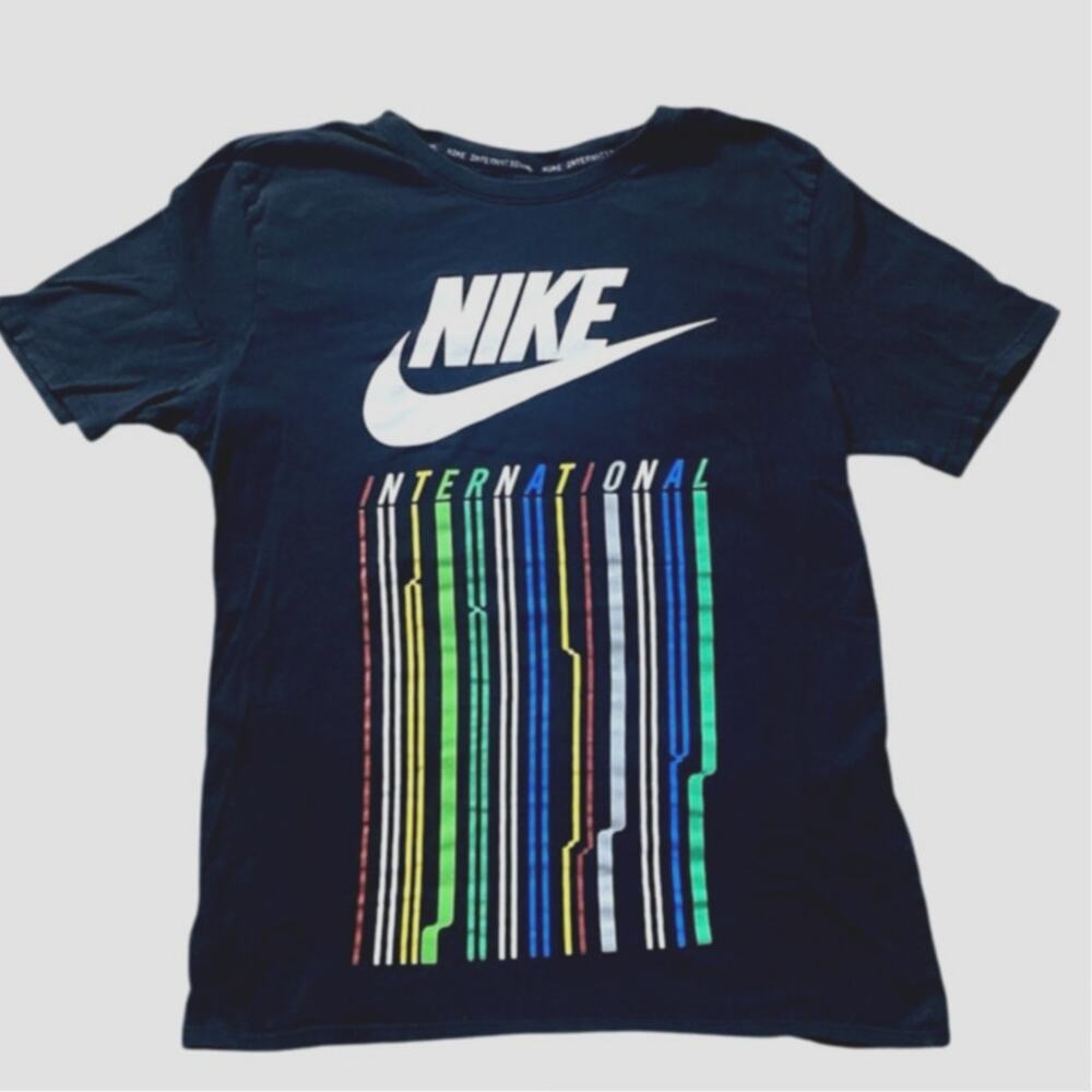 Nike International T- Shirt Medium Graphic Vibrant Vertical Strip Drip Pattern